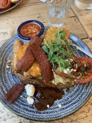 The Vegan Breakfast (without mushrooms)   at No 33 in Norwich