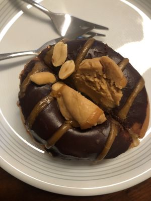chocolate peanut donut plated at home  #Veganuary at Jones Donuts in Stuttgart