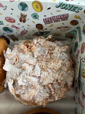 Donut   at Jones Donuts in Stuttgart