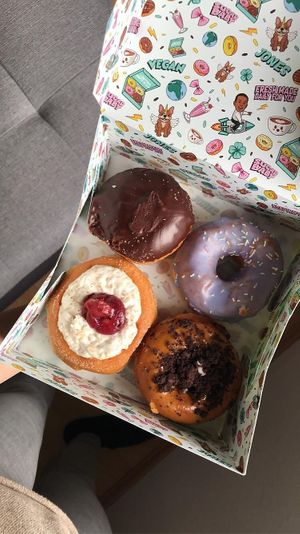 Brown Skin Girl, Boston Baby, Red Riding Hood, Butterfly Effect at Jones Donuts in Stuttgart