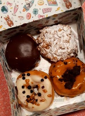 Soooo lecker 😋 at Jones Donuts in Stuttgart