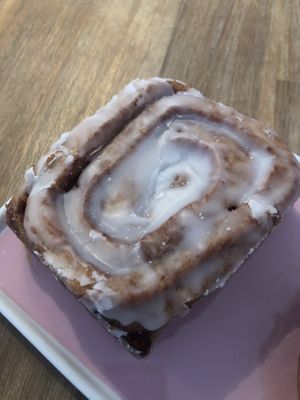 CinnaRolly Special “Donut"  at Jones Donuts in Stuttgart