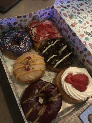 Another Jones mix box 😍  at Jones Donuts in Stuttgart