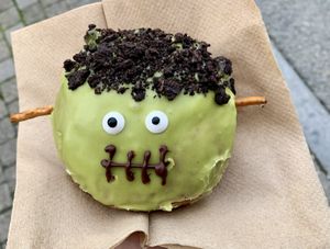 Franky   at Jones Donuts in Stuttgart