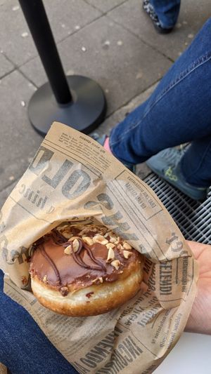  at Jones Donuts in Stuttgart