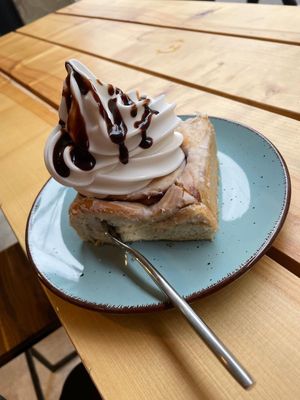 Cinnarolly with icecream   at Jones Donuts in Stuttgart