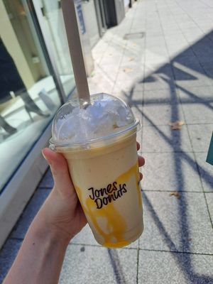  at Jones Donuts in Stuttgart