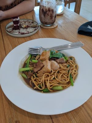Hokkien noodles at VEGAN PHUKET in Phuket