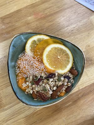 Glow Better smoothie bowl  at Tree in Newark