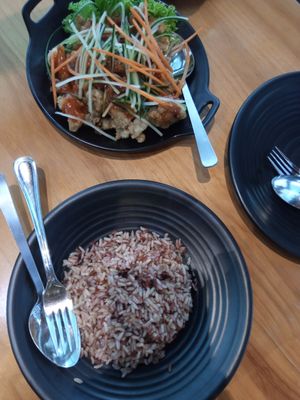 Thai style abalone mushrooms at Leaf Corner 慈素 - Jurong in West Singapore