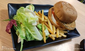 Vegan Juicy Shroom Burger  #Veganuary at Blooming Sprouts 旺盛素食 in Central Singapore