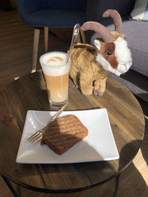 Vegan banana bread and Vanilla Latte with oat milk   at Summit in Saas-fee