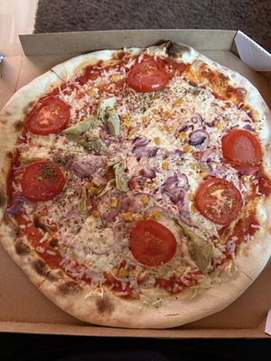 they confused olives with tomatoes. still good.   at L'Osteria - Stuttgart Mailänder Platz in Stuttgart