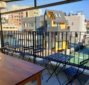 patio at Coffee Doga Heritage - Itaewon branch 커피도가 헤리티지 이태원점 in Seoul