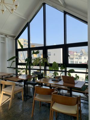3rd Floor at Coffee Doga Heritage - Itaewon branch 커피도가 헤리티지 이태원점 in Seoul