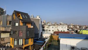 view from terrace at Coffee Doga Heritage - Itaewon branch 커피도가 헤리티지 이태원점 in Seoul
