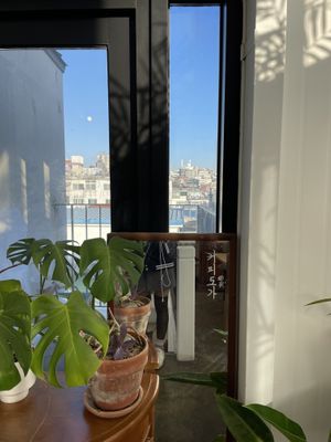   at Coffee Doga Heritage - Itaewon branch 커피도가 헤리티지 이태원점 in Seoul