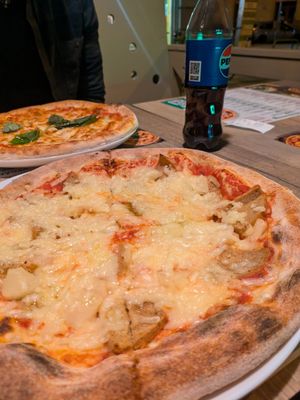  at Pizza Cosi in Budapest