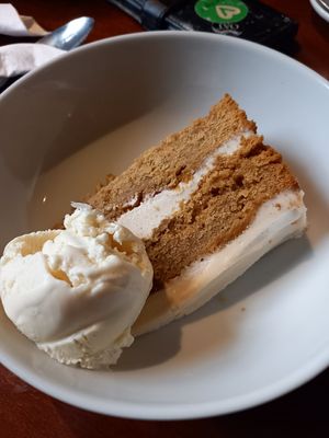 Butterscotch cake and vanilla icecream at The Globe in Glossop