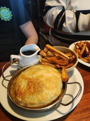 Pie and parsnip chips at The Globe in Glossop