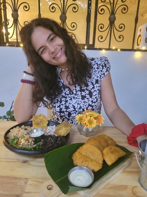 an overly happy vegan at Oh! Food in Envigado