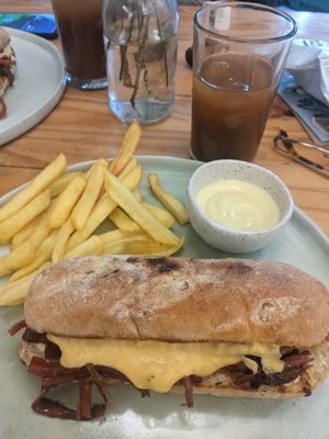 Vegan Food Fest 2024 special meal - 5/5 (18.000 COP) YUUUM! at Oh! Food in Envigado