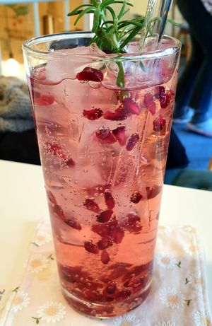 fresh made ade at So Unique 쏘유니크 비건랩 in Ansan