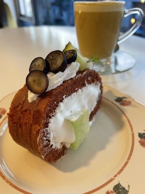 Bisquit  at So Unique 쏘유니크 비건랩 in Ansan