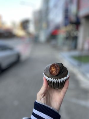 Mugwort Fig Muffin - must order  at So Unique 쏘유니크 비건랩 in Ansan