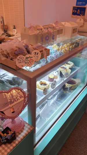 display of desserts #Veganuary at So Luck 쏘럭 in Ansan
