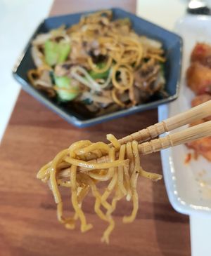 Chow mein - close-up  at Camouflage in Seoul