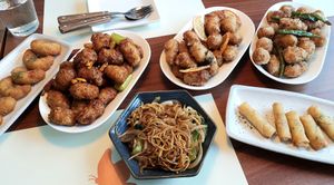 3 soy chicken dishes, 3 sides at Camouflage in Seoul