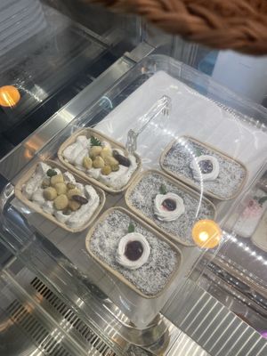 Cakes as dessert  at Camouflage in Seoul