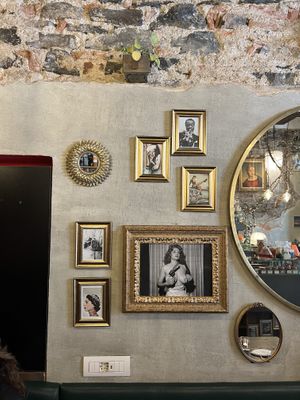   at The Brothers Cafè in Como