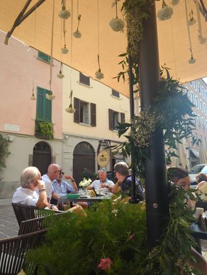  at The Brothers Cafè in Como