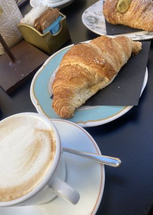   at The Brothers Cafè in Como