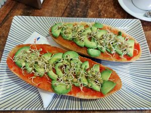 Avocado toasts : good at Elvira 81 in Granada