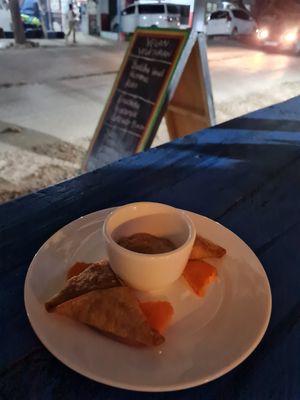 Samosas + hummus #Veganuary at Heart & Soul Cafè  in Zanzibar