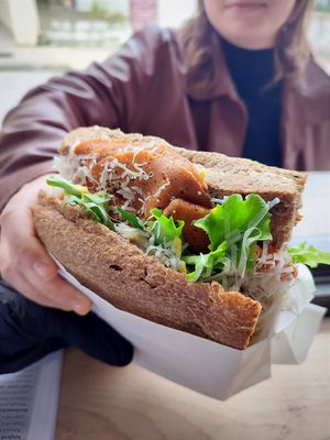 Vegan salami, vegan cheese, café de Paris spread, baby leaves salad 🔝✨💯 at Chubbies in Ioannina