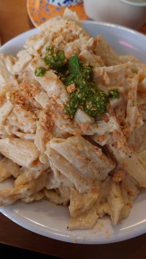 Mac'n'cheese with a few pesto :( at Ushi's Coffee Corner in Glasgow