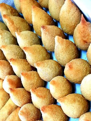 Coxinha de jaca  #Veganuary at Ateliê Vegan in Brasilia