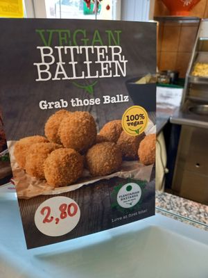 Bitterballen at Friterie Au Chat l'Heureux in Houffalize