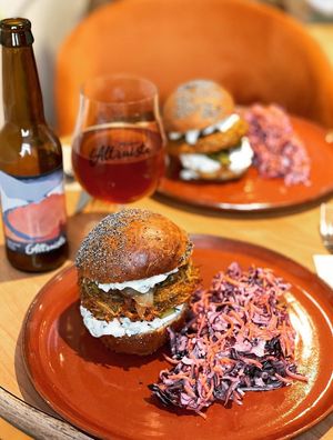 Burger maison   at L'Amandier  in Selestat