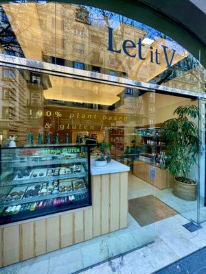 Front of the place #Veganuary at Veg & The Gang - Carrer de Còrsega in Barcelona