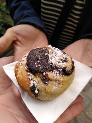Vegan poppy seed schneck at Herr Schneck in Vienna