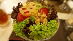 assorted platter at Honzen Cafe in Central Singapore