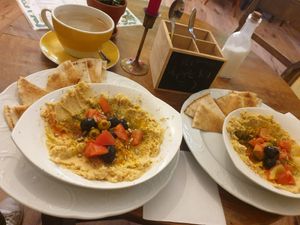 Hummus and Arabic Bread at Jasmino in Berlin