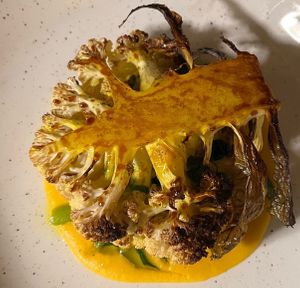 Cavolfiore arrosto e crema di lenticchie   at Polisena L'Altro Agriturismo in Pontida