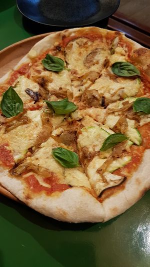 Veggie pizza at Earthly Kitchen in San Jose