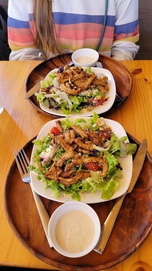 Italienischer Salat at Earthly Kitchen in San Jose